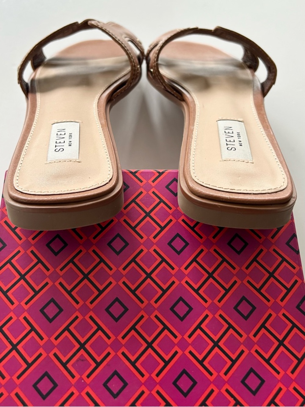 STEVEN New York By Steve Madden Harlien Slide Sandal, Cognac 8 NEW - Picture 5 of 10